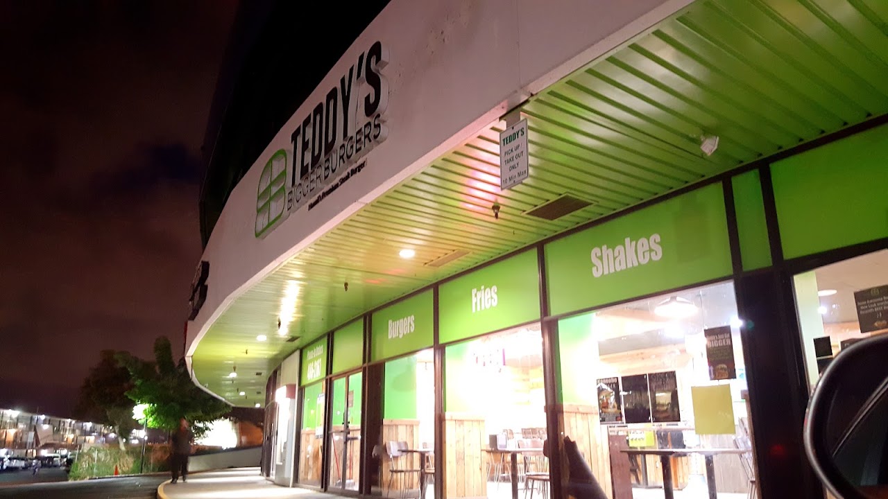 Teddy's Bigger Burgers - Aiea