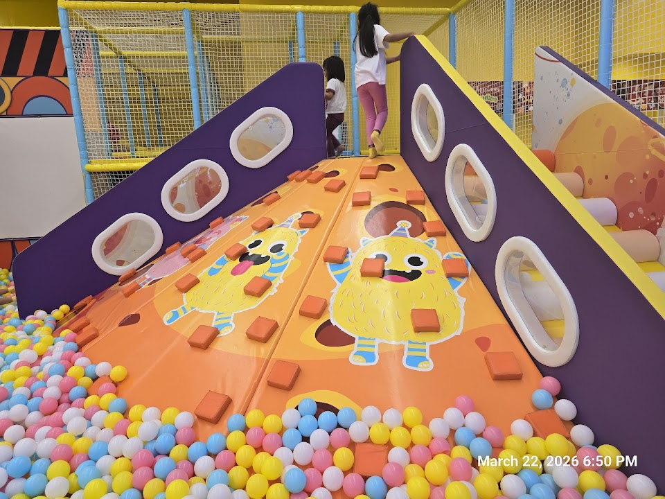 Keiki Kingdom Clubhouse